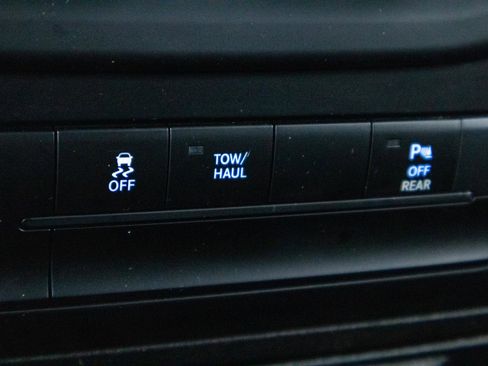 Used 2024 RAM 1500 Classic Warlock RWD image 20