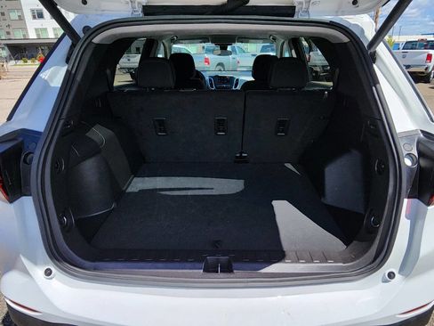 Used 2024 Chevrolet Equinox LT AWD/4WD image 14