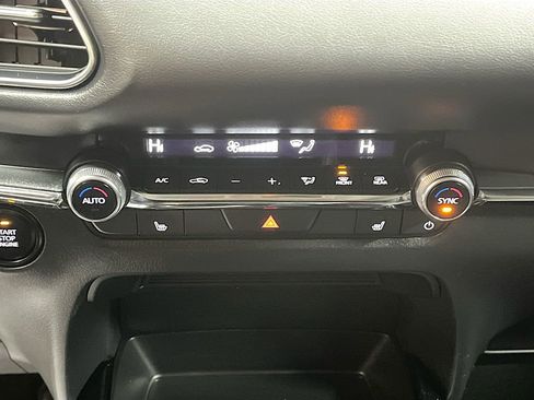 Used 2025 MAZDA CX-30 AWD 2.5 S w/ Preferred Package image 16