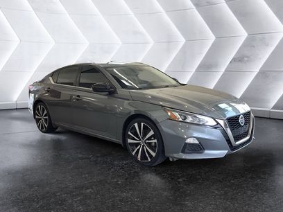 Used 2022 Nissan Altima 2.5 SR