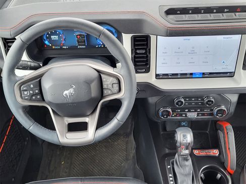 Used 2025 Ford Bronco Stroppe Edition image 24