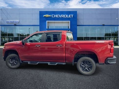 Used 2021 Chevrolet Silverado 1500 Custom Trail Boss w/ LPO, Dark Essentials Package AWD/4WD image 5