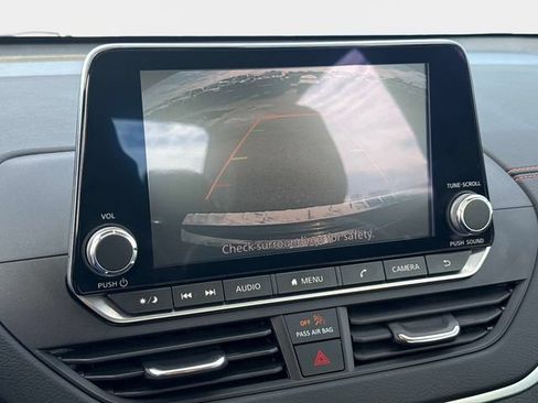 Used 2022 Nissan Altima 2.0 SR FWD image 21