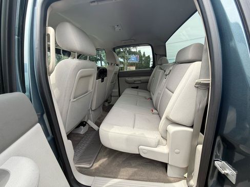 Used 2013 Chevrolet Silverado 2500 LT AWD/4WD image 14