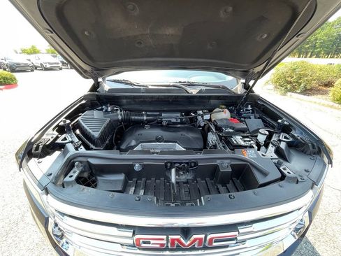 Used 2021 GMC Acadia SLE FWD image 33
