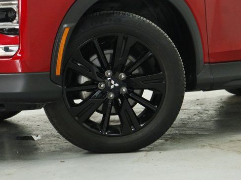 Used 2024 Mitsubishi Eclipse Cross LE AWD/4WD image 3