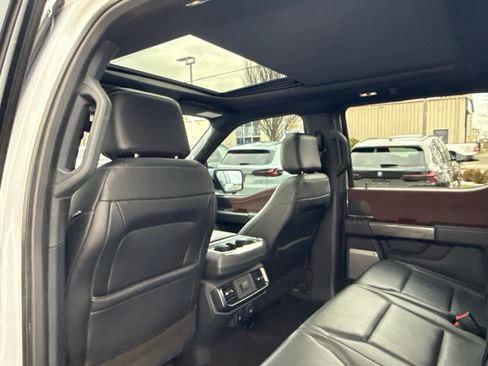 Used 2022 Ford F150 Lariat image 15