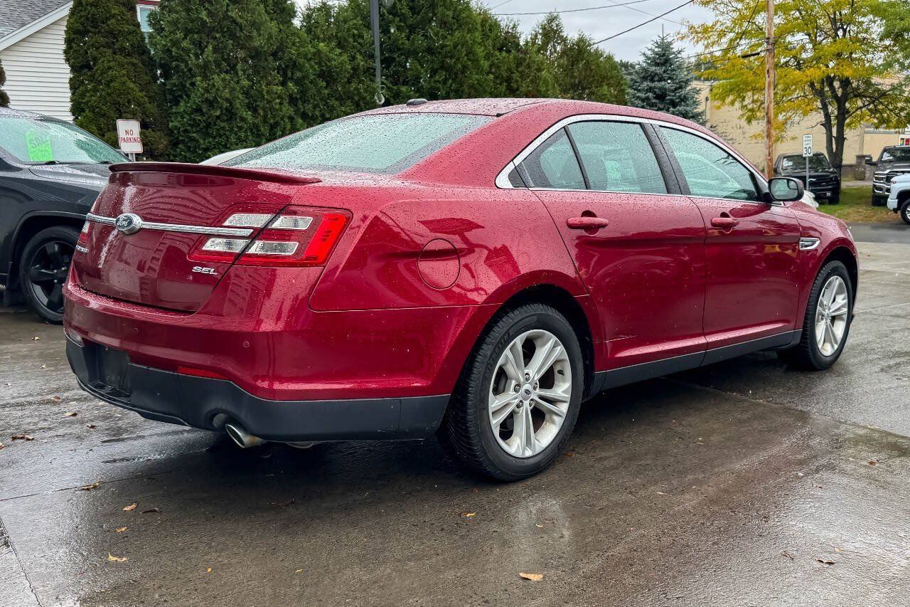 Used 2016 Ford Taurus SEL FWD image 3