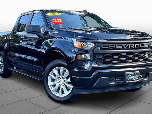 Certified 2022 Chevrolet Silverado 1500 Custom image 2