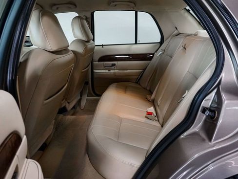 Used 2006 Mercury Grand Marquis LS image 24