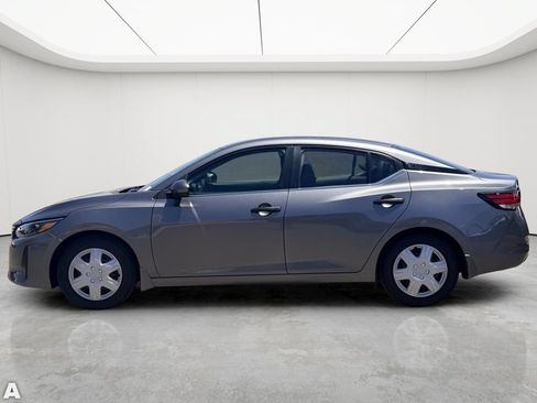 Used 2024 Nissan Sentra S FWD image 3