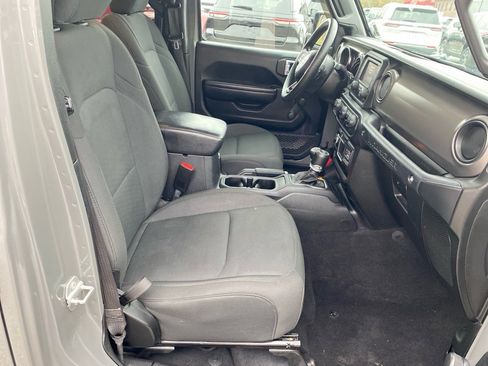 Used 2021 Jeep Wrangler Unlimited Sport image 21