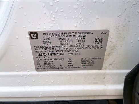 Used 2023 Buick Envision Essence FWD image 33