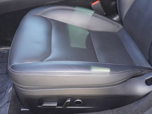 Used 2025 Tesla Model 3 Long Range RWD image 16