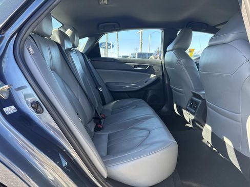 Used 2020 Toyota Avalon XLE image 27