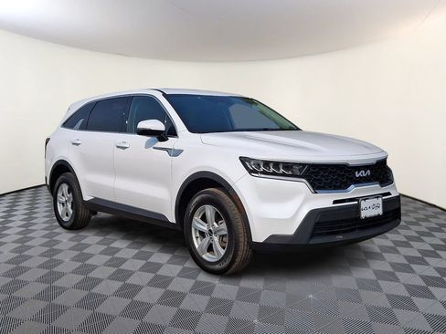 Certified 2023 Kia Sorento LX AWD/4WD image 1
