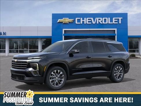 New 2026 Chevrolet Traverse LT w/ Sun and Wheel Package AWD/4WD image 2