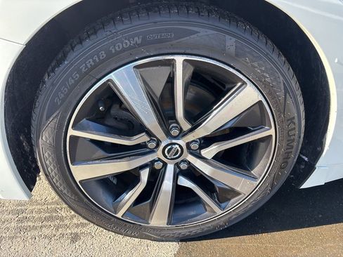 Used 2019 Nissan Maxima 3.5 SL w/ Floor Mat Group FWD image 9