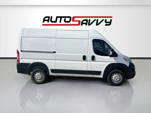 Used 2023 RAM ProMaster 2500 FWD image 8