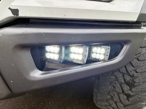 Used 2017 Ford F150 Raptor w/ Equipment Group 802A Luxury AWD/4WD image 13
