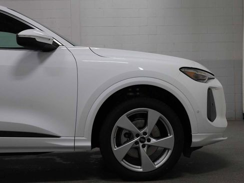 New 2025 Audi Q5 Premium Plus image 11