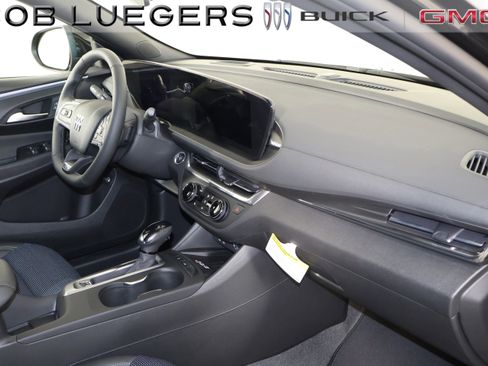 New 2026 Buick Envista Preferred w/ Convenience I Package FWD image 16