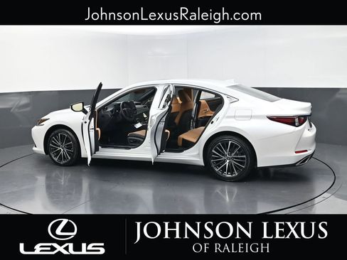 New 2025 Lexus ES 350 w/ Premium Package image 37