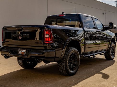 Used 2025 RAM 1500 Big Horn AWD/4WD image 10