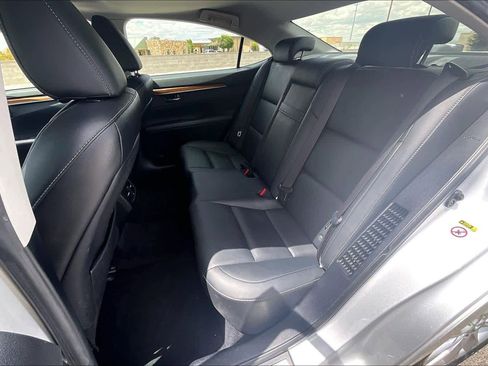 Used 2013 Lexus ES 300h w/ Premium Pkg FWD image 18