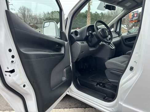 Used 2017 Nissan NV200 SV image 27