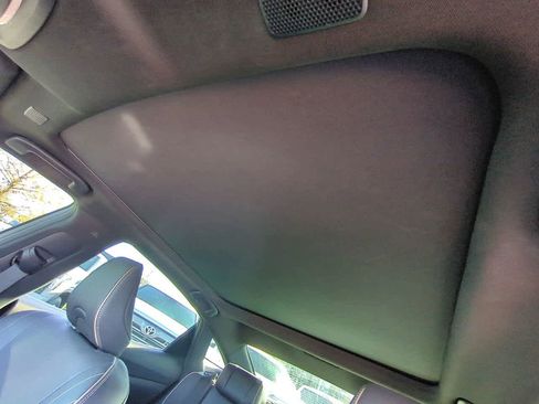 Used 2024 Toyota Crown Limited image 19