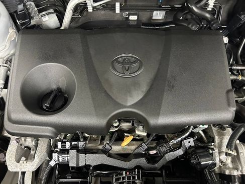 Used 2024 Toyota RAV4 XLE w/ Convenience Package AWD/4WD image 10