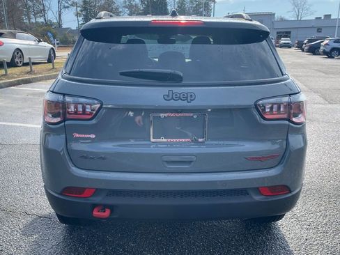 Used 2024 Jeep Compass Trailhawk image 12