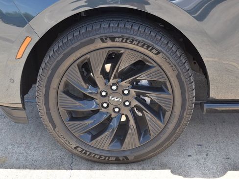 Certified 2025 Lincoln Navigator Reserve w/ Jet Appearance Package AWD/4WD image 11