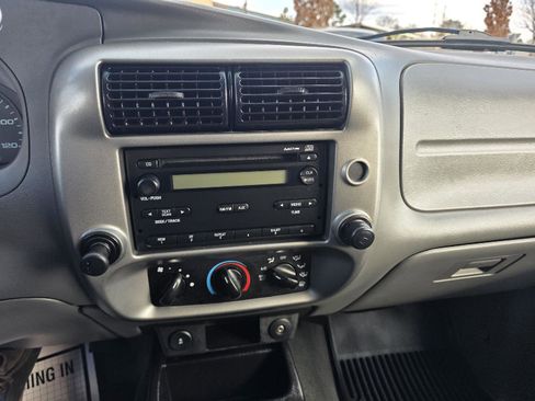 Used 2011 Ford Ranger XLT image 14