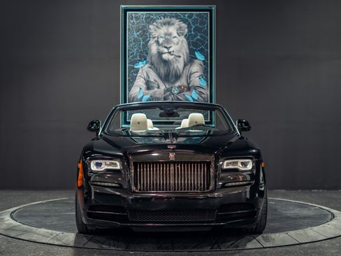 Used 2018 Rolls-Royce Dawn RWD image 38