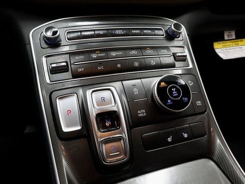 Certified 2023 Hyundai Santa Fe SEL image 34