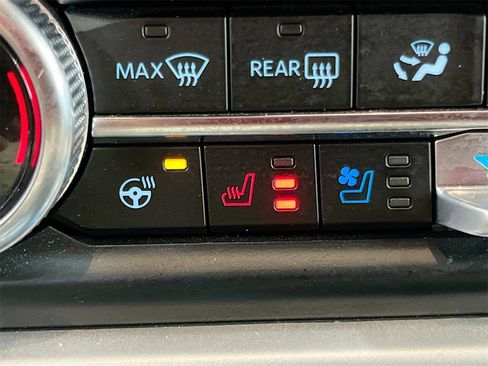 Used 2024 Ford Expedition XLT image 20