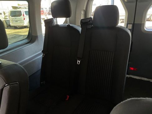 Used 2018 Ford Transit 350 XLT image 21