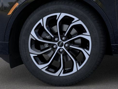 New 2026 Lincoln Nautilus Reserve AWD/4WD image 19