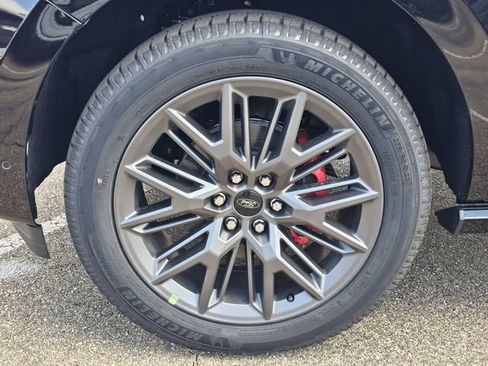 New 2025 Ford Expedition Platinum w/ Stealth Performance Package image 25