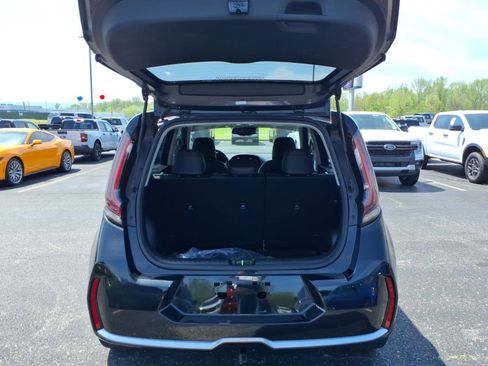 Used 2023 Kia Soul GT-Line FWD image 6