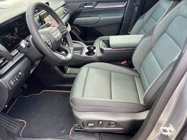 New 2027 GMC Terrain AT4 w/ Convenience Package III AWD/4WD image 14
