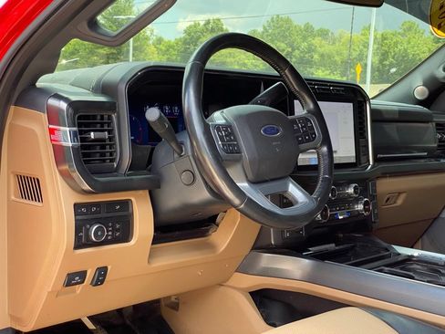 Used 2024 Ford F350 Lariat w/ Lariat Ultimate Package AWD/4WD image 10