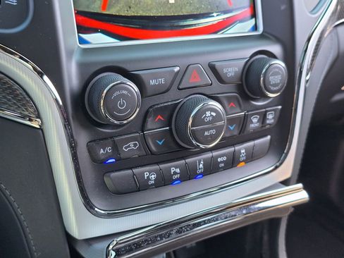 Used 2018 Jeep Grand Cherokee Trackhawk AWD/4WD image 25
