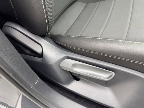 Used 2024 Volkswagen Taos SE image 48