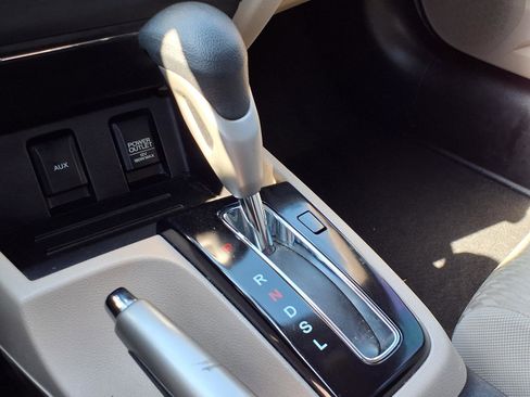 Used 2014 Honda Civic LX image 12
