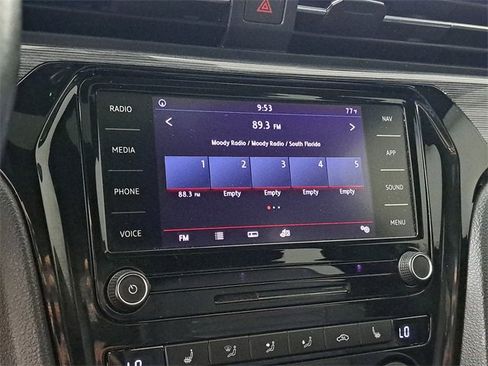 Used 2022 Volkswagen Passat 2.0T R-Line image 28