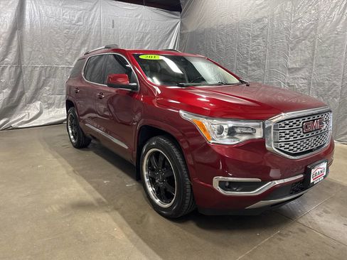 Used 2017 GMC Acadia Denali w/ Technology Package AWD/4WD image 1