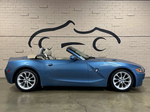 Used 2003 BMW Z4 2.5i image 3